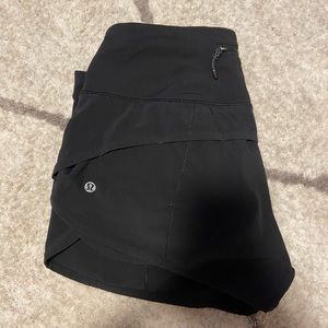 Black lululemon 2in shorts